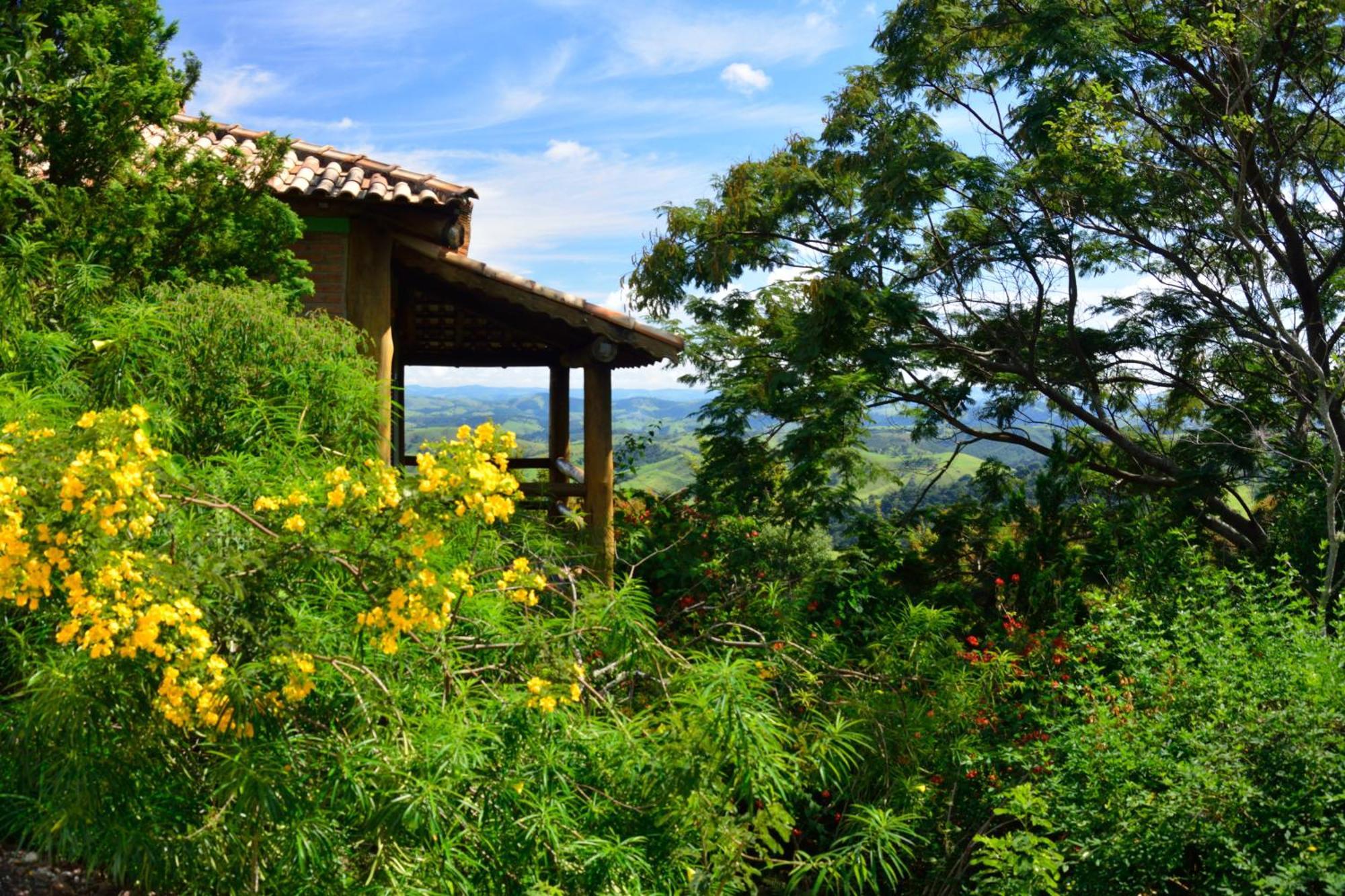 Pousada Quinta Da Serra Bed & Breakfast Cunha Exterior photo